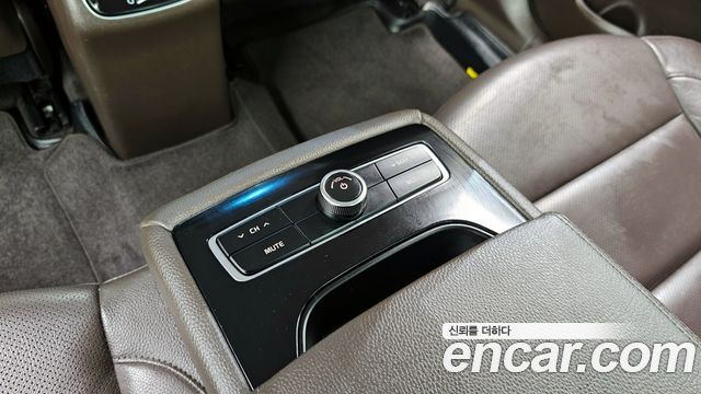 Kia K7 2016 — photo 29