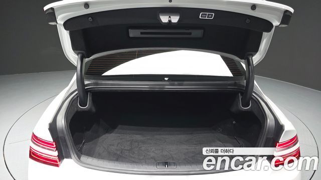 Genesis G80 2021 — photo 27