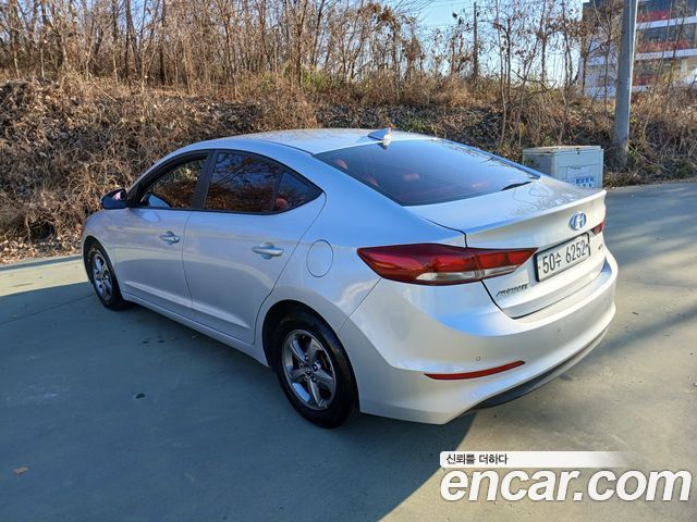 Hyundai AVANTE 2016 — photo 2