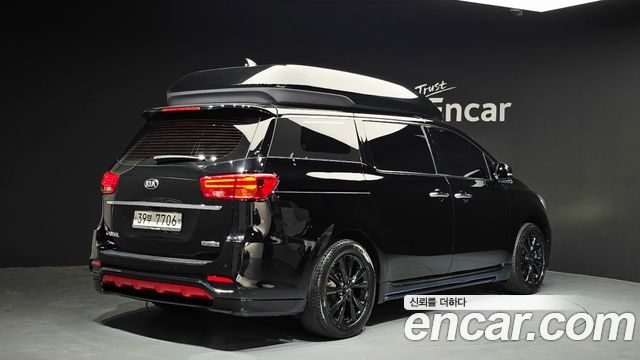 Kia Canival 2019 — photo 2