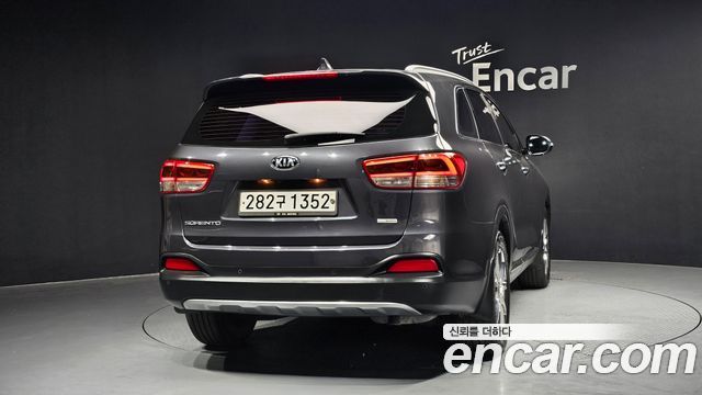 Kia Sorento 2017 — photo 4