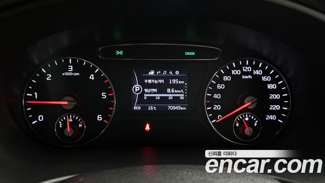 Kia Sorento 2017 — photo 11