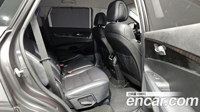 Kia Sorento 2017 — photo 18