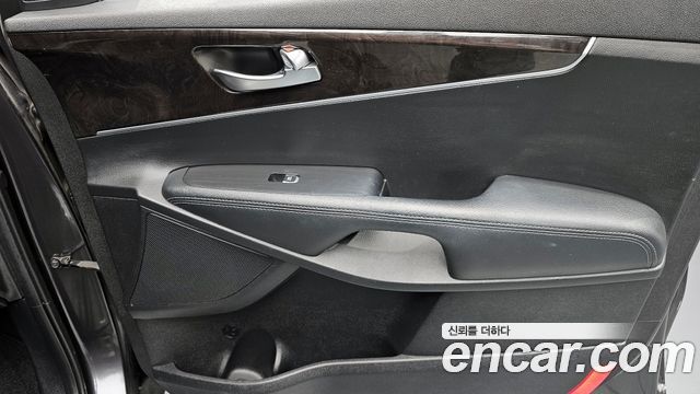 Kia Sorento 2017 — photo 14