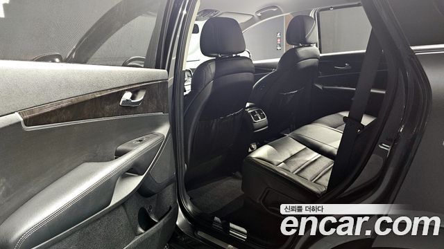 Kia Sorento 2017 — photo 16
