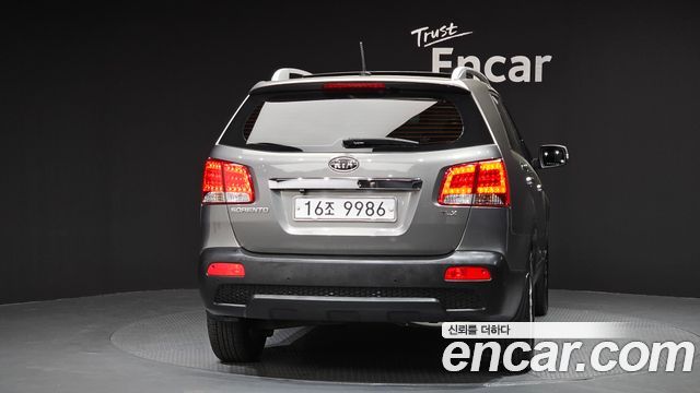 Kia Sorento 2010 — photo 4