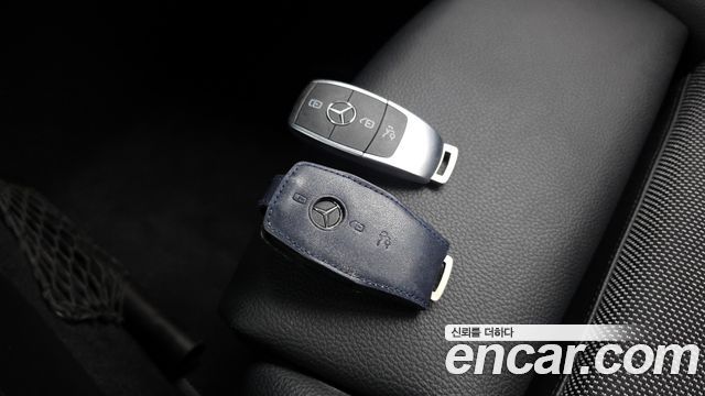 Mercedes-Benz A-Class 2020 — photo 18