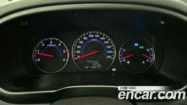 Hyundai Santafe 2011 — photo 8
