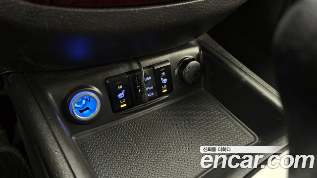 Hyundai Santafe 2011 — photo 17