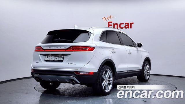Lincoln MKC 2018 — photo 2