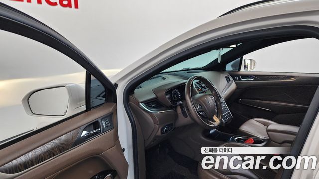 Lincoln MKC 2018 — photo 10