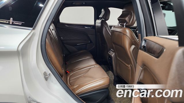 Lincoln MKC 2018 — photo 11
