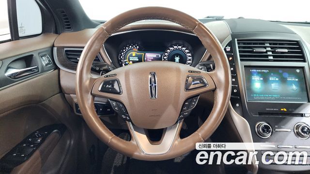 Lincoln MKC 2018 — photo 13