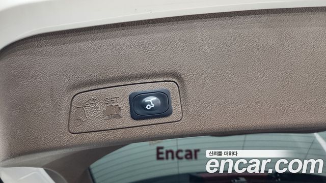 Lincoln MKC 2018 — photo 18