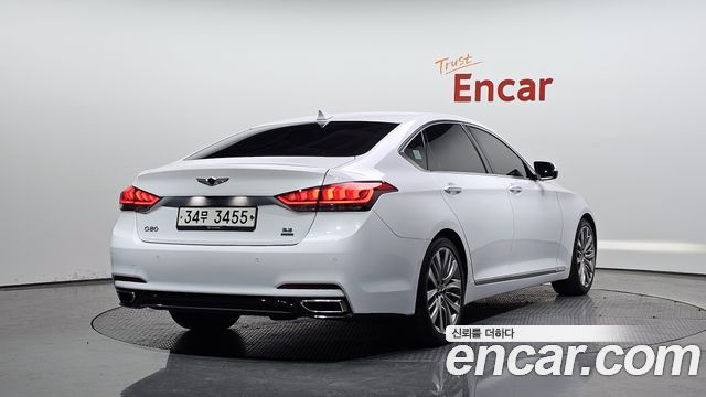 Genesis G80 2017 — photo 2