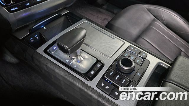 Genesis G80 2017 — photo 12