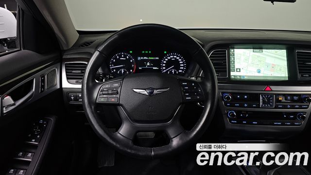 Genesis G80 2017 — photo 18