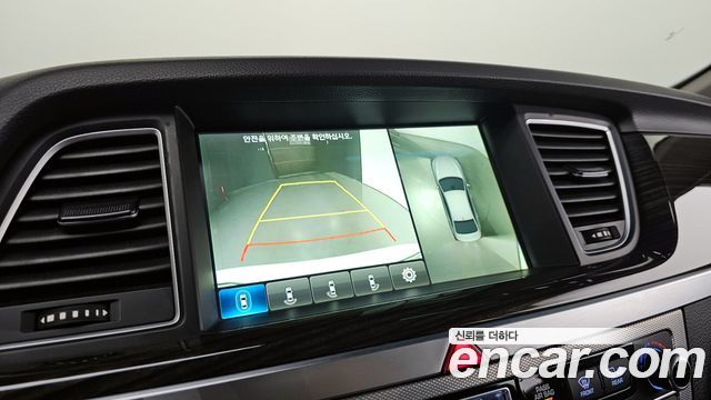 Genesis G80 2017 — photo 21