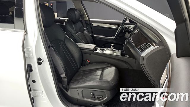 Genesis G80 2017 — photo 16