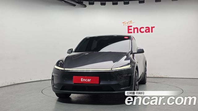 Tesla Model Y 2025 — photo 3