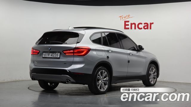 BMW X1 2018 — photo 2