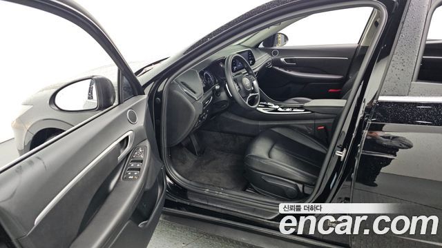 Hyundai Sonata 2023 — photo 13