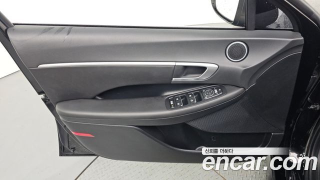 Hyundai Sonata 2023 — photo 14