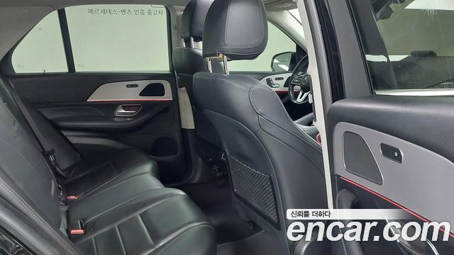 Mercedes-Benz GLE-Class 2020 — photo 10