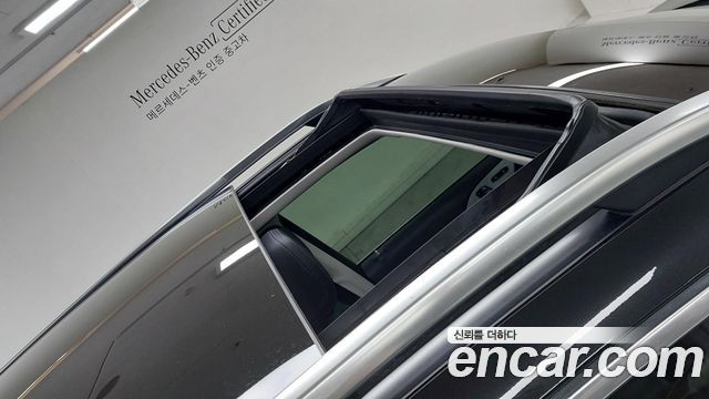 Mercedes-Benz GLE-Class 2020 — photo 12