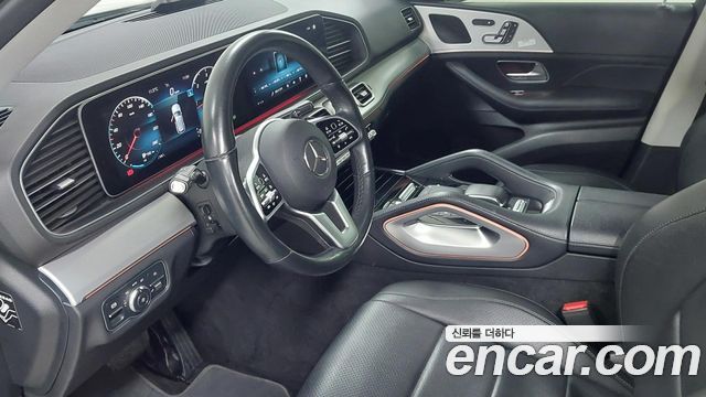 Mercedes-Benz GLE-Class 2020 — photo 14