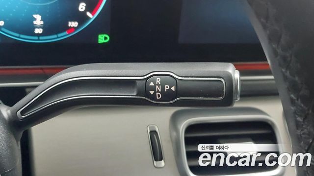 Mercedes-Benz GLE-Class 2020 — photo 19
