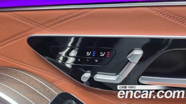 Mercedes-Benz S-Class 2023 — photo 24