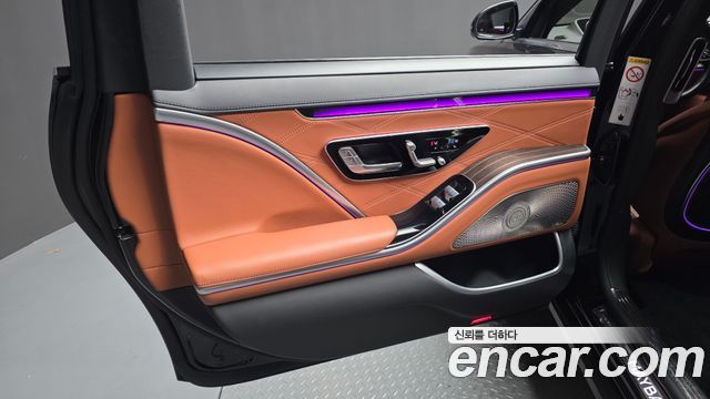 Mercedes-Benz S-Class 2023 — photo 15