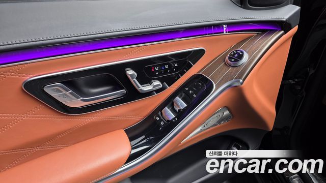 Mercedes-Benz S-Class 2023 — photo 33