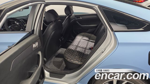 Hyundai Sonata 2019 — photo 11