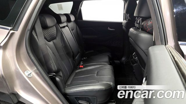 Hyundai Santafe 2019 — photo 17