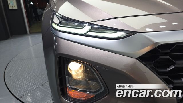 Hyundai Santafe 2019 — photo 8