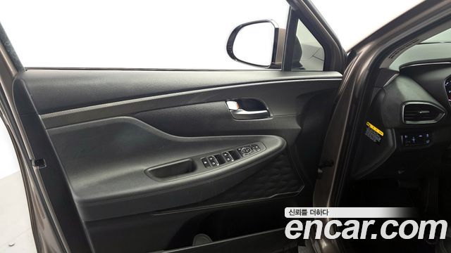 Hyundai Santafe 2019 — photo 14