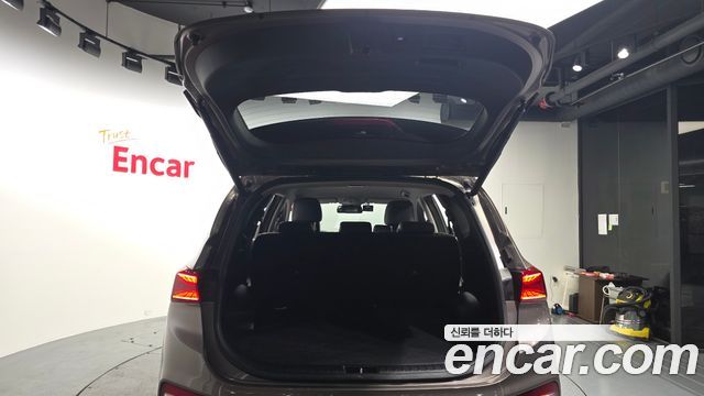 Hyundai Santafe 2019 — photo 27