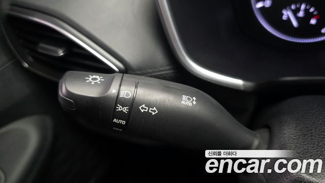Hyundai Santafe 2019 — photo 30
