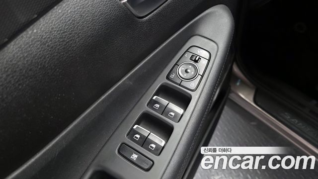 Hyundai Santafe 2019 — photo 32