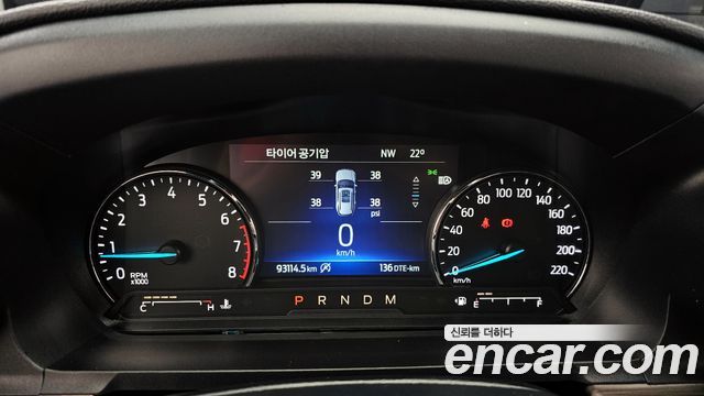 Ford Explorer 2020 — photo 8