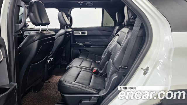 Ford Explorer 2020 — photo 12