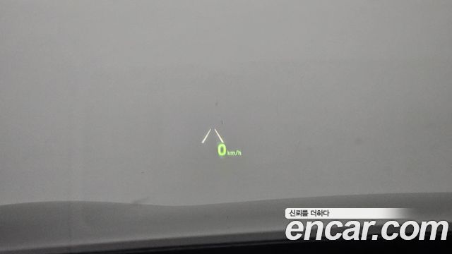 Genesis G80 2018 — photo 17
