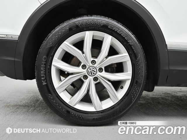 Volkswagen Tiguan 2018 — photo 5