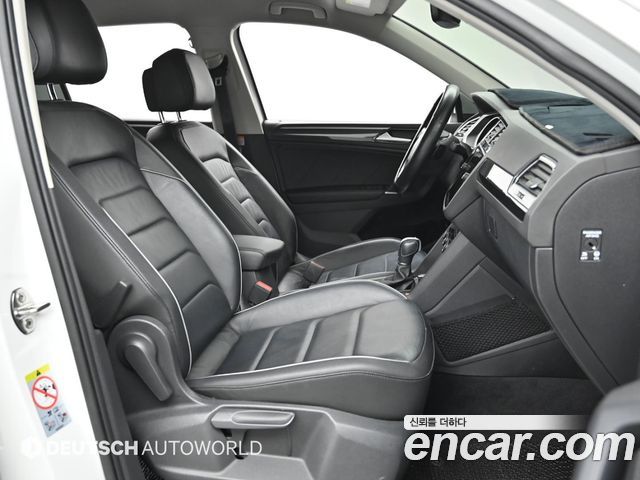 Volkswagen Tiguan 2018 — photo 10