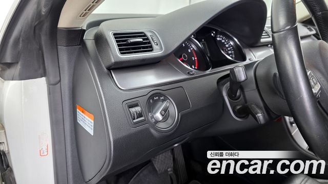 Volkswagen CC 2015 — photo 17