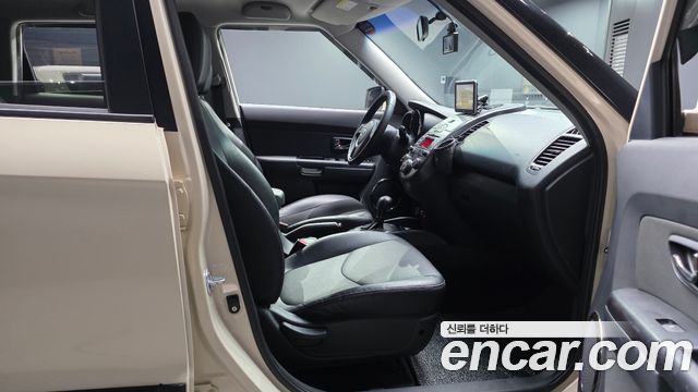 Kia Soul 2011 — photo 11