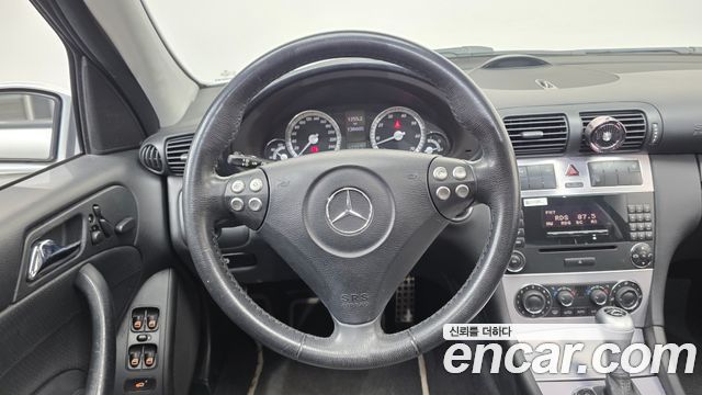 Mercedes-Benz C-Class 2007 — photo 13