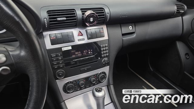 Mercedes-Benz C-Class 2007 — photo 14